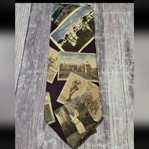 Eddie Bauer Purple Golf Scene Mens Tie Vintage